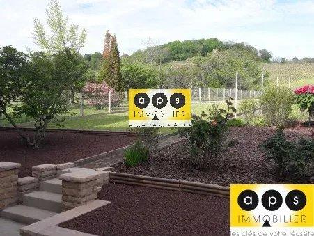 Propriété - 220 m² - 14 pièces