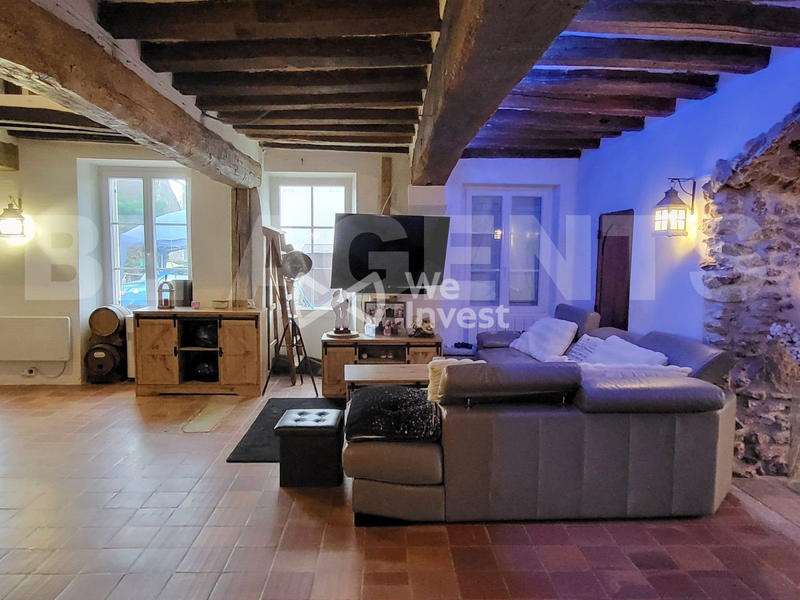 Maison - 308 m² - 14 pièces