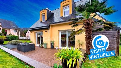 Maison - 95 m² - 5 pièces