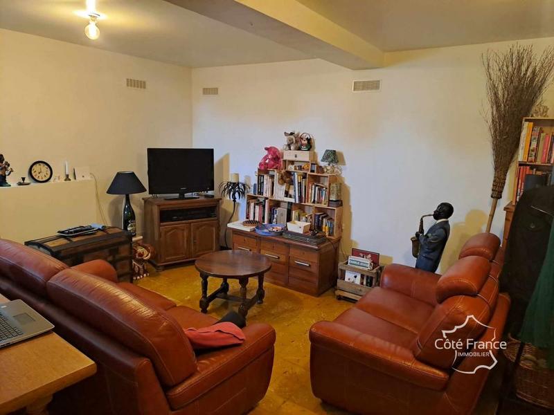 Maison - 217 m² - 6 pièces