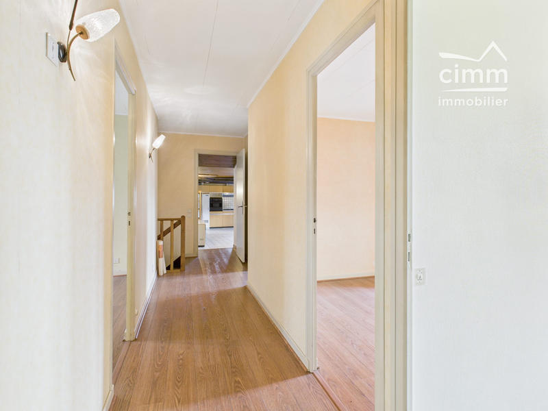 Appartement - 90 m² - 4 pièces