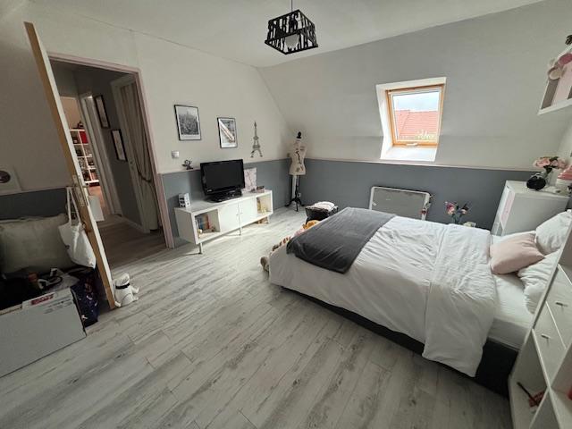 Pavillon - 105 m² - 5 pièces