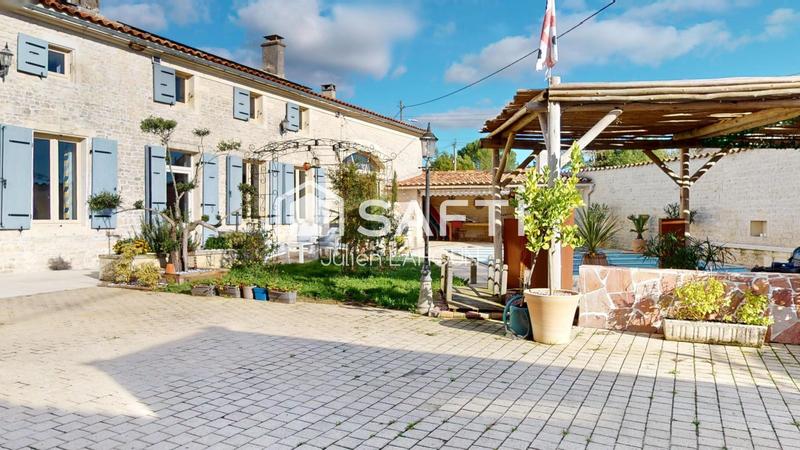 Maison - 299 m² - 7 pièces