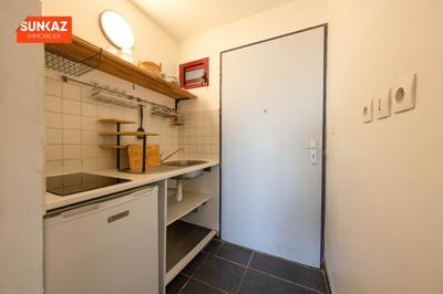 Studio - 25 m² - 1 pièce