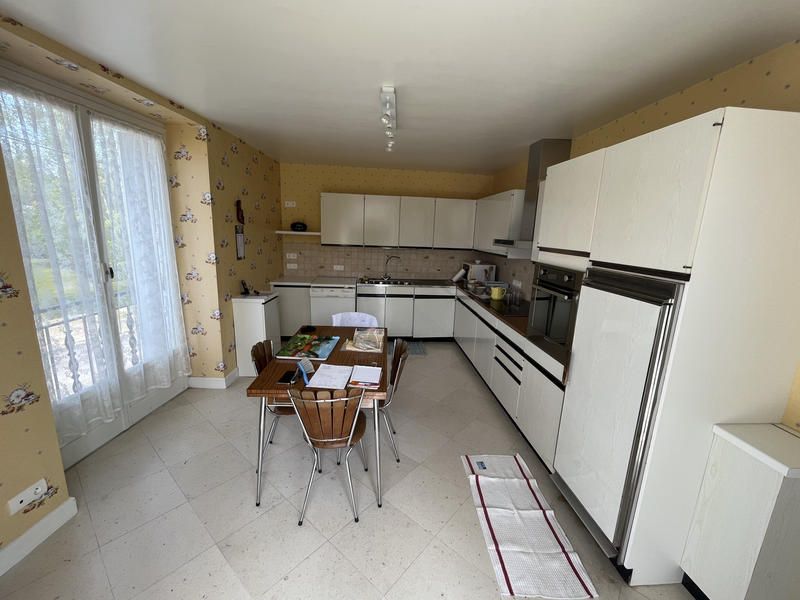 Maison - 316 m² - 7 pièces
