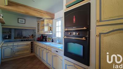 Maison - 230 m² - 13 pièces