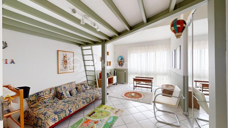 Maison - 340 m² - 10 pièces