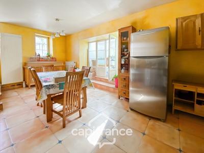 Maison - 357 m² - 11 pièces