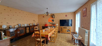 Maison - 100 m² - 5 pièces