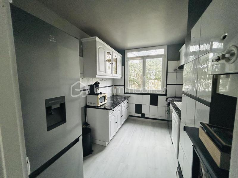 Appartement - 80 m² - 5 pièces