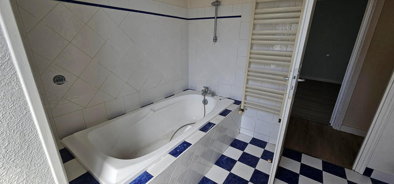 Maison - 190 m² - 9 pièces