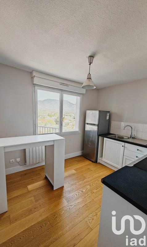 Appartement - 77 m² - 3 pièces