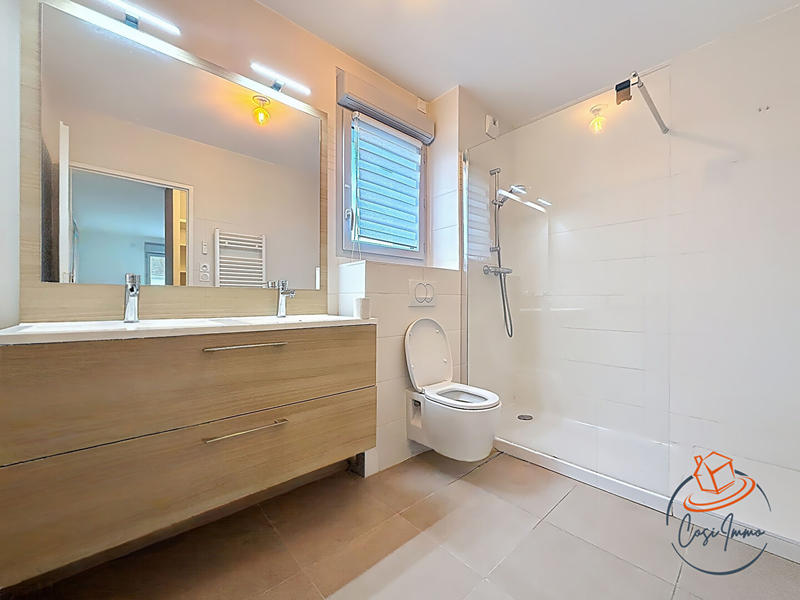 Maison - 136 m² - 5 pièces