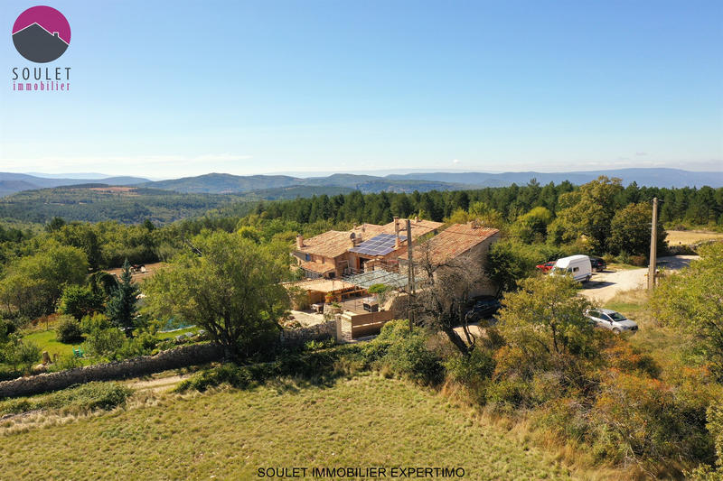 Propriété - 160 m² - 7 pièces