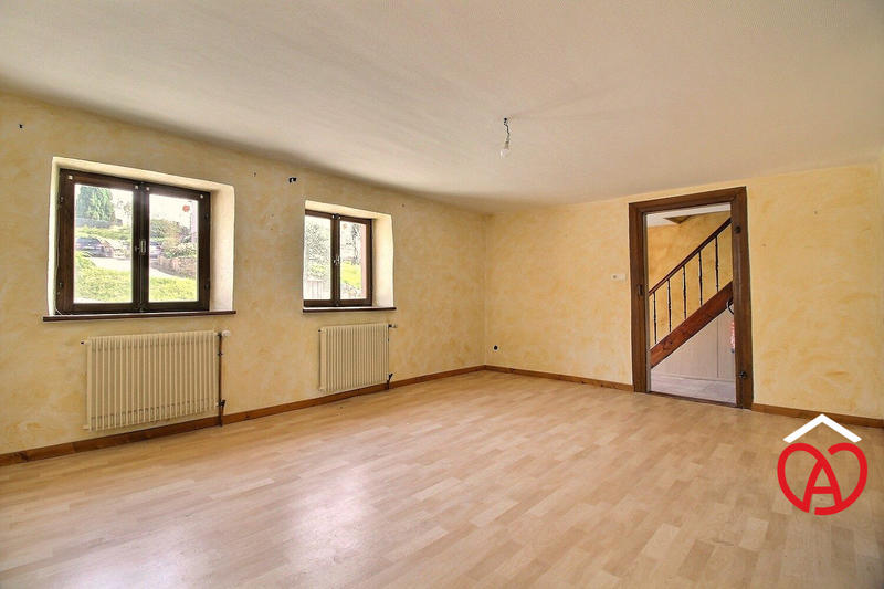 Maison traditionnelle - 111 m² - 5 pièces