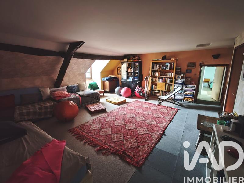 Maison - 246 m² - 9 pièces