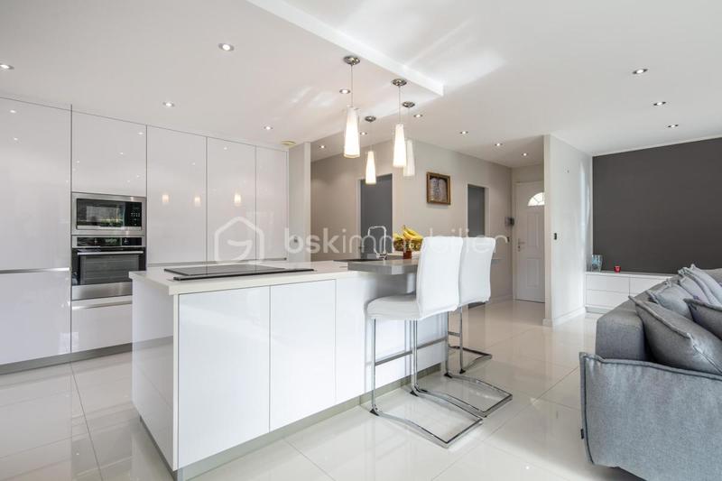 Maison - 125 m² - 5 pièces