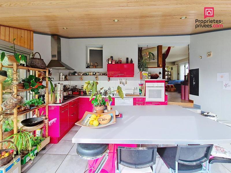 Maison - 90 m² - 5 pièces