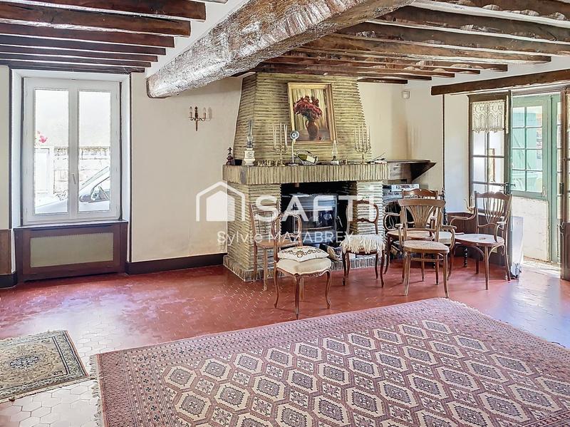 Maison - 212 m² - 7 pièces