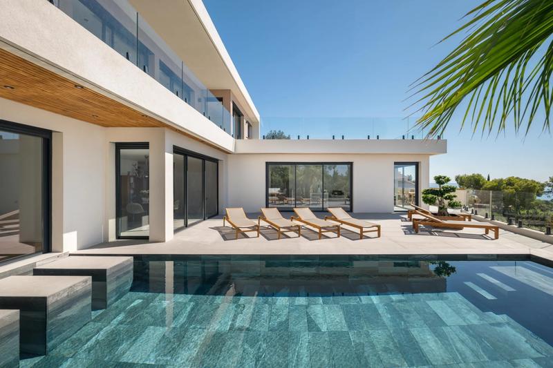 Villa - 350 m² - 8 pièces