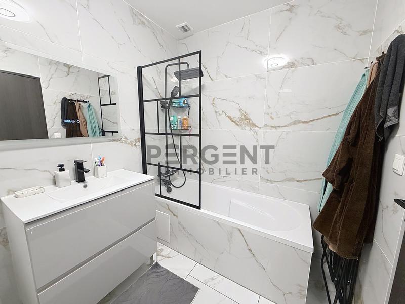 Maison - 91 m² - 4 pièces