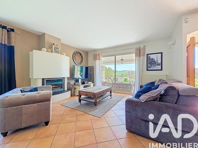 Maison - 137 m² - 5 pièces