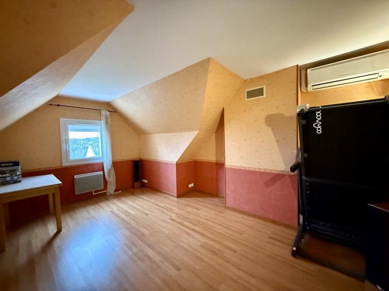 Pavillon - 146 m² - 8 pièces