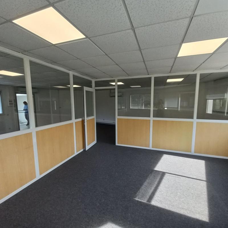 Bureau - 65 m² - 2 pièces