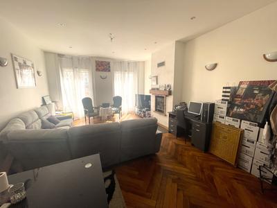 Appartement - 140 m² - 5 pièces