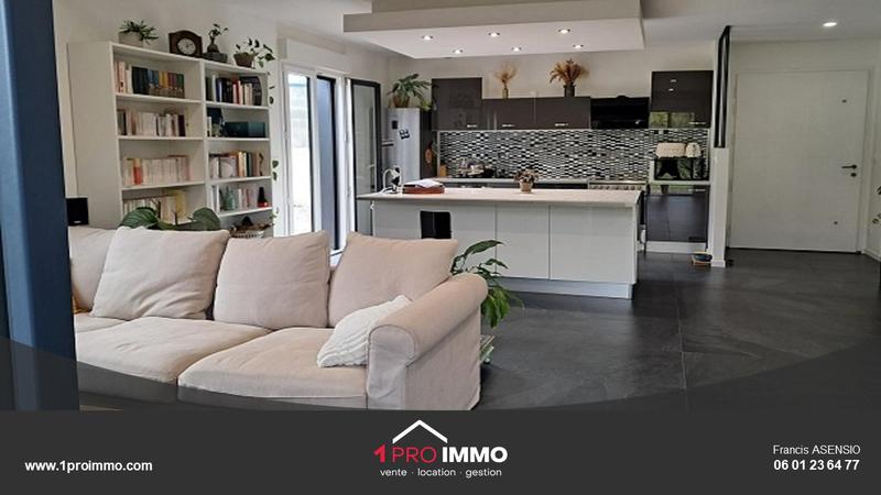 Villa - 90 m² - 4 pièces