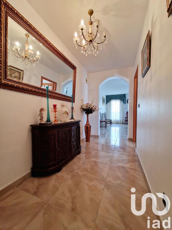 Maison - 215 m² - 6 pièces