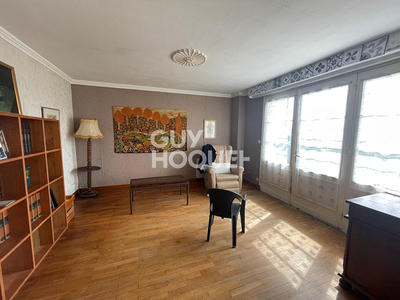 Maison - 92 m² - 6 pièces