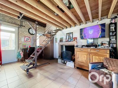 Maison - 96 m² - 4 pièces