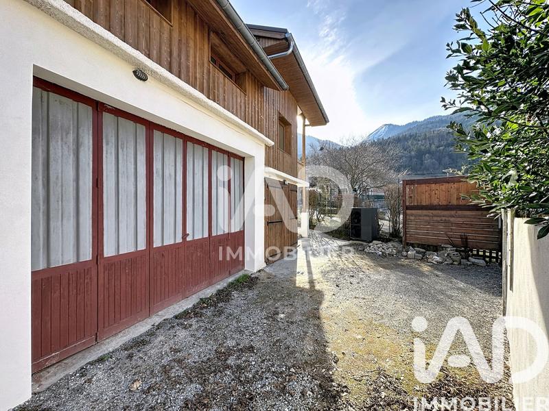 Maison de village - 130 m² - 5 pièces