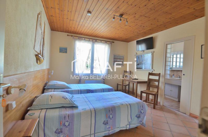 Maison - 231 m² - 13 pièces