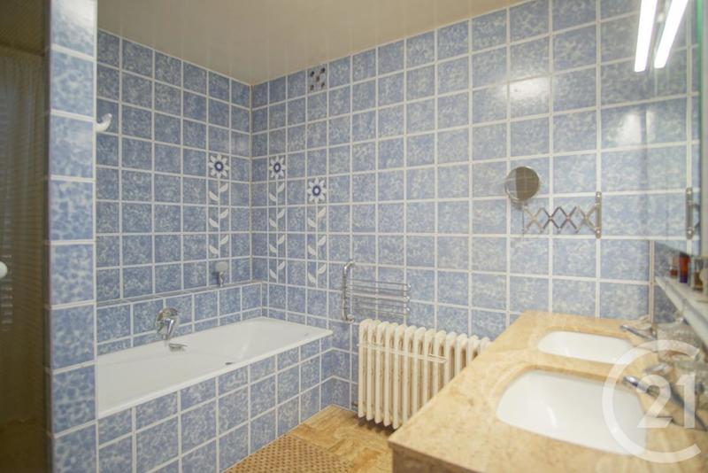 Pavillon - 142 m² - 6 pièces