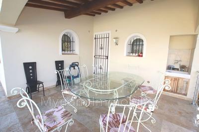 Maison - 251 m² - 6 pièces