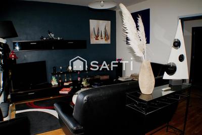 Maison - 167 m² - 8 pièces