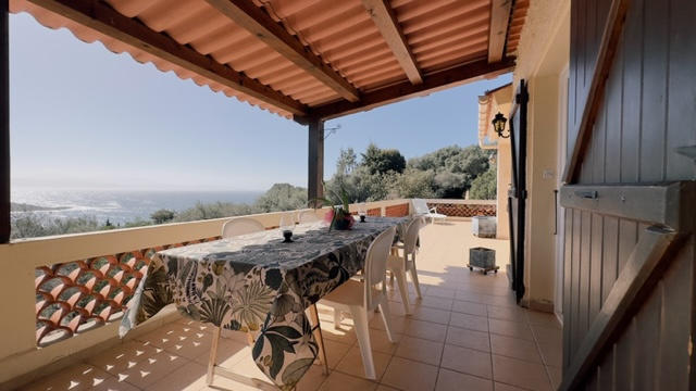 Propriété - 220 m² - 11 pièces