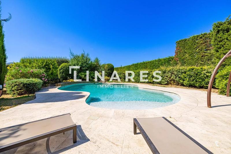 Villa - 167 m² - 4 pièces