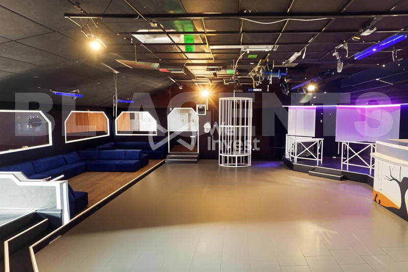 Local commercial - 395 m²