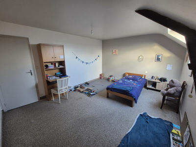 Maison - 250 m² - 8 pièces