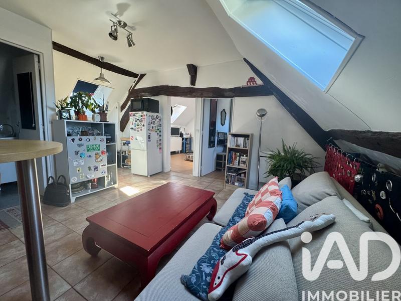 Studio - 30 m² - 3 pièces