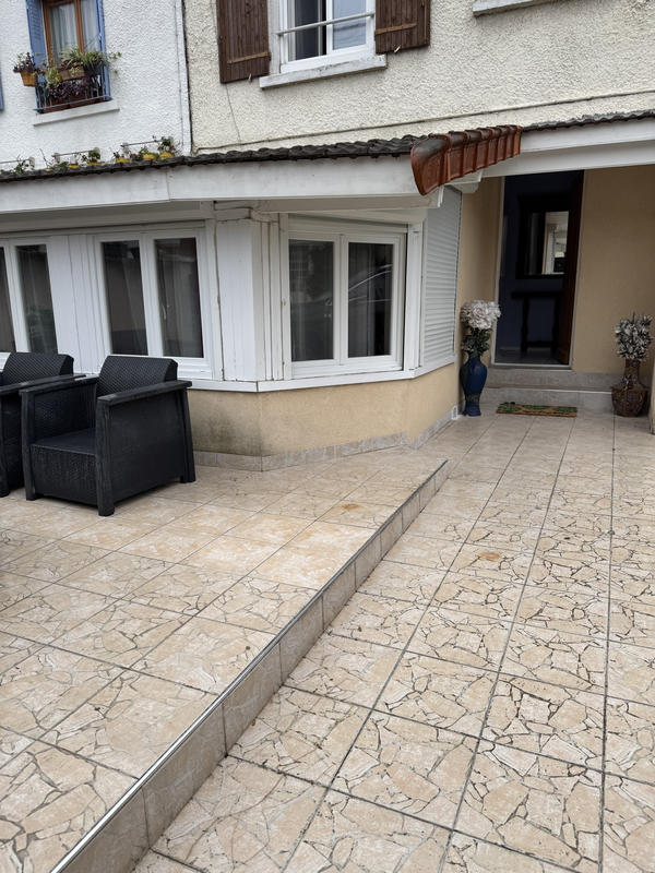 Maison - 89 m² - 6 pièces