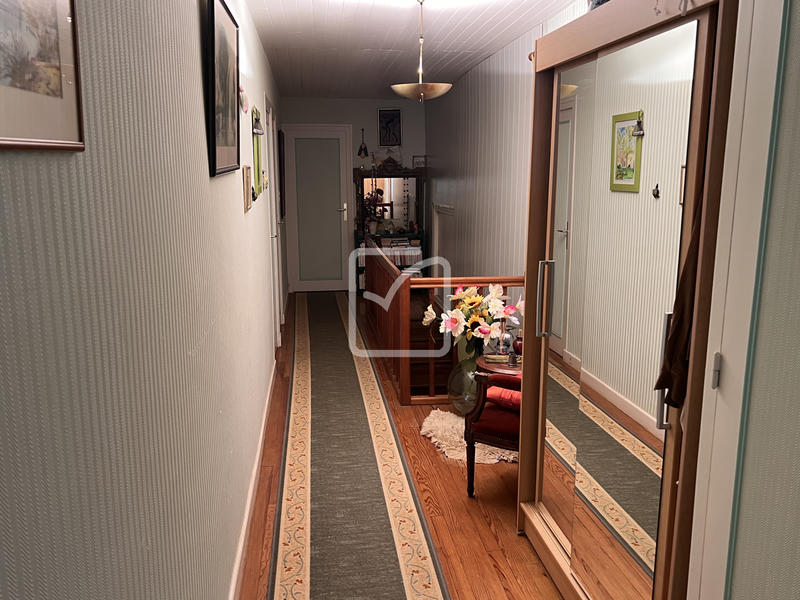 Maison - 130 m² - 8 pièces