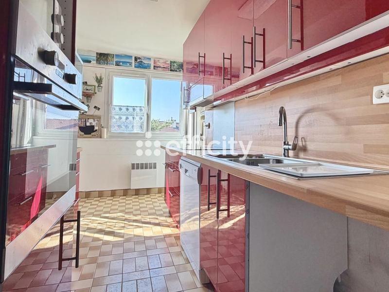 Appartement - 64 m² - 3 pièces