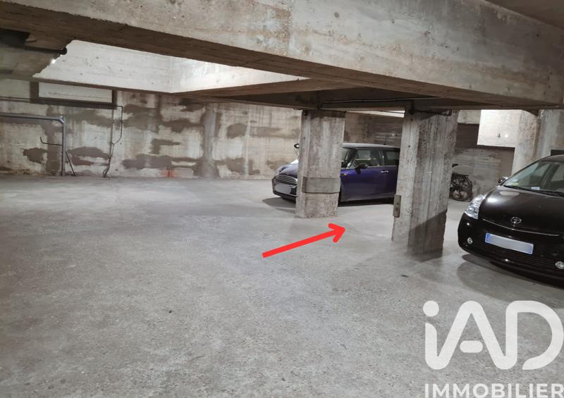 Parking - 11 m²