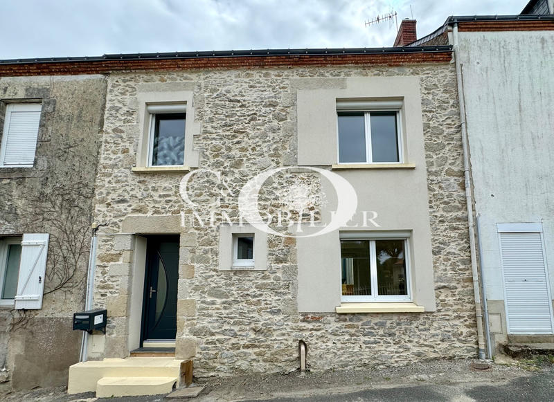 Maison - 95 m² - 5 pièces