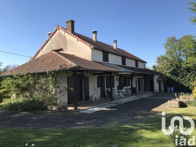 Maison - 195 m² - 8 pièces