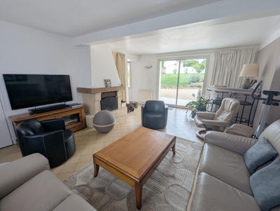 Maison - 210 m² - 7 pièces